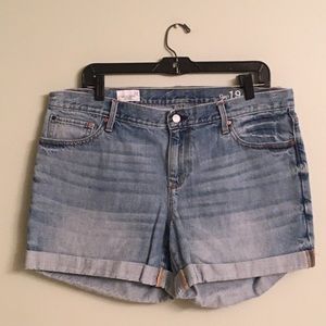 Gap Boyfriend Short Sz 32